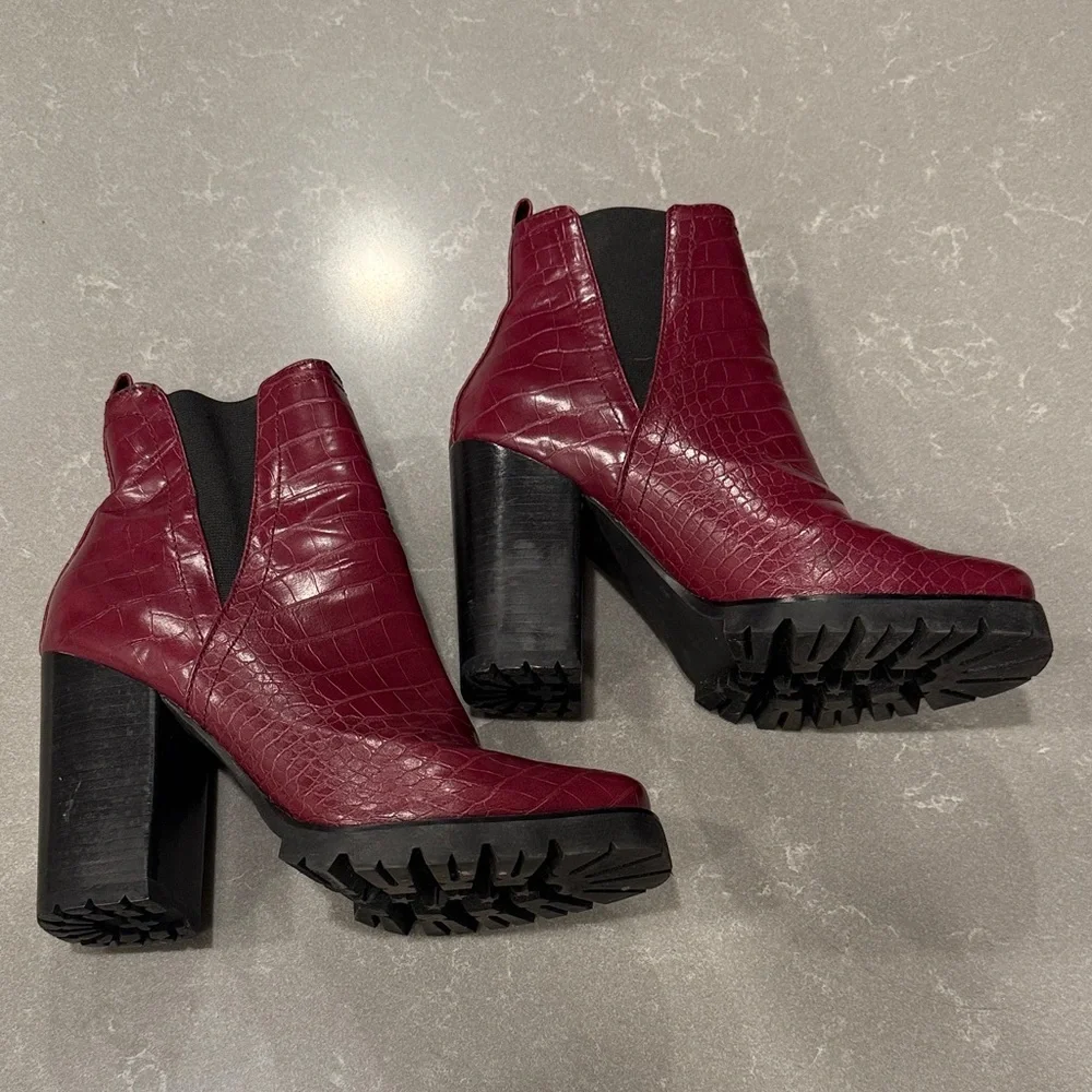 Steve Madden Red Croc-Embossed Ankle Booties